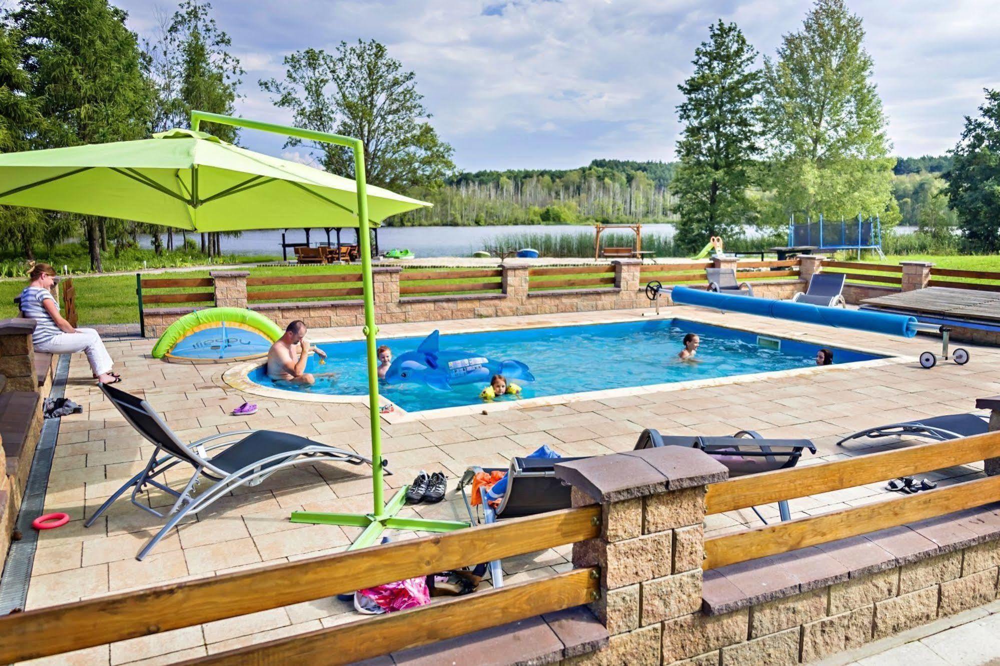 Rezydencja Nad Jeziorem Pestkownica Екстер'єр фото